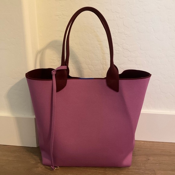 Rothy's Handbags - Rothy’s the Lightweight Tote in Collegiate Currant color